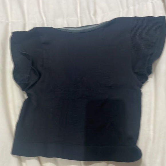 Urban go for gold top - Picture 2 of 3